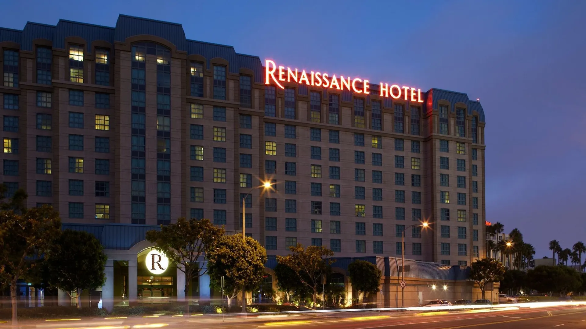 Renaissance Los Angeles Airport Hotel 4*,  United States
