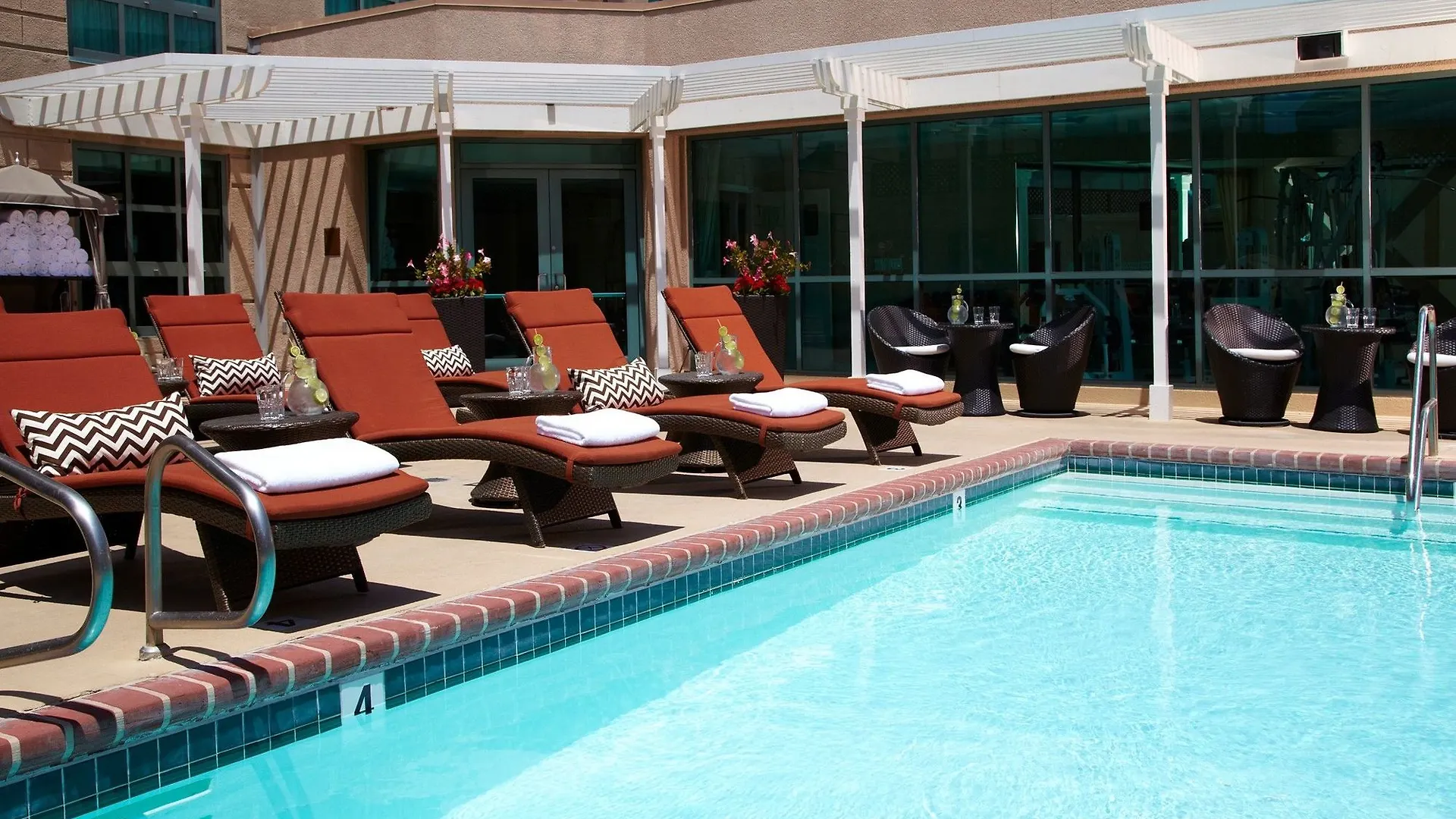 ****  Renaissance Los Angeles Airport Hotel United States