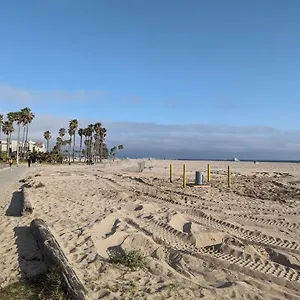 Apartment 2bedroom With Den And 2ba 4 Blocks To Santa Monica, Los Angeles