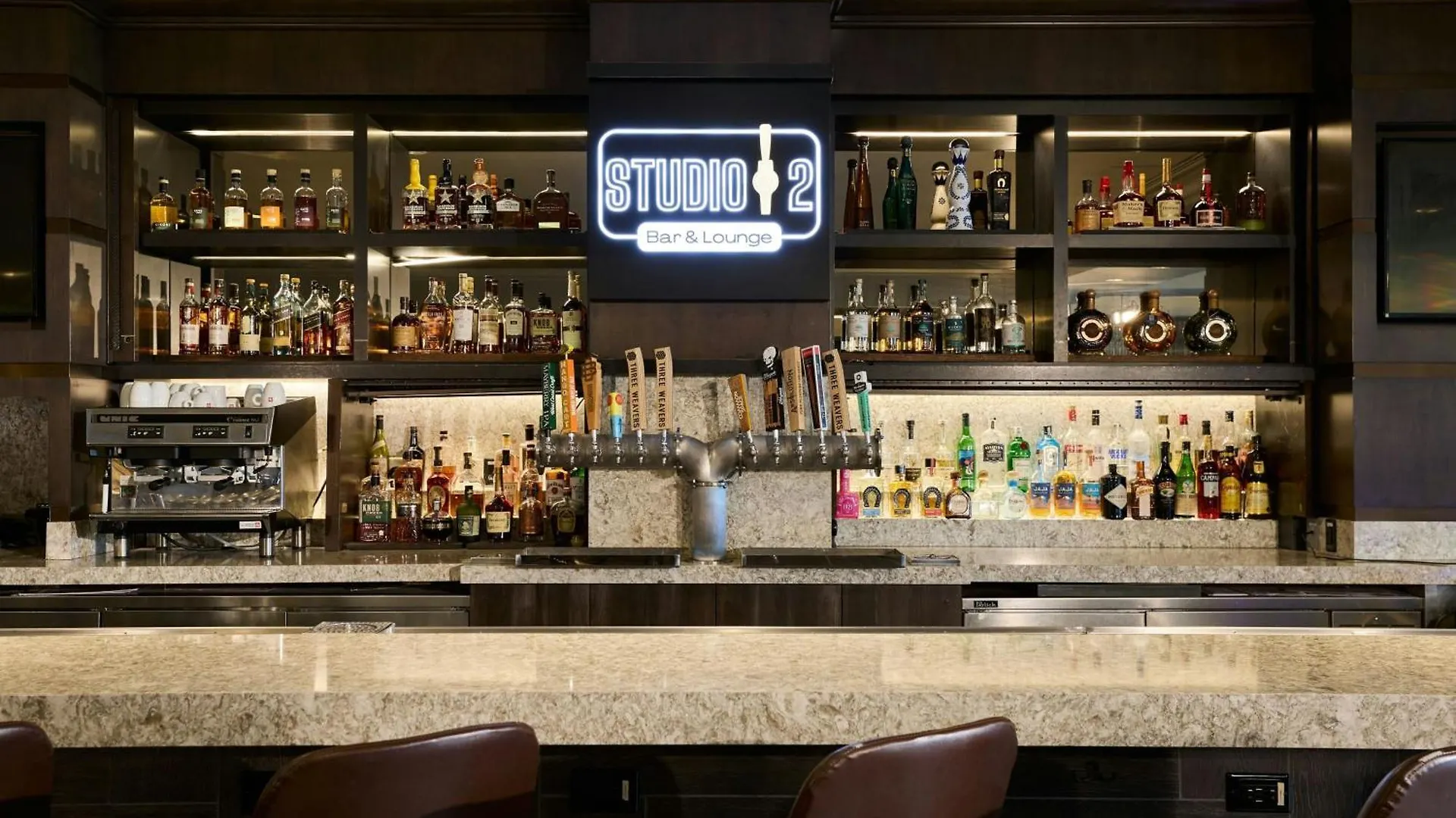 Renaissance Los Angeles Airport Hotel