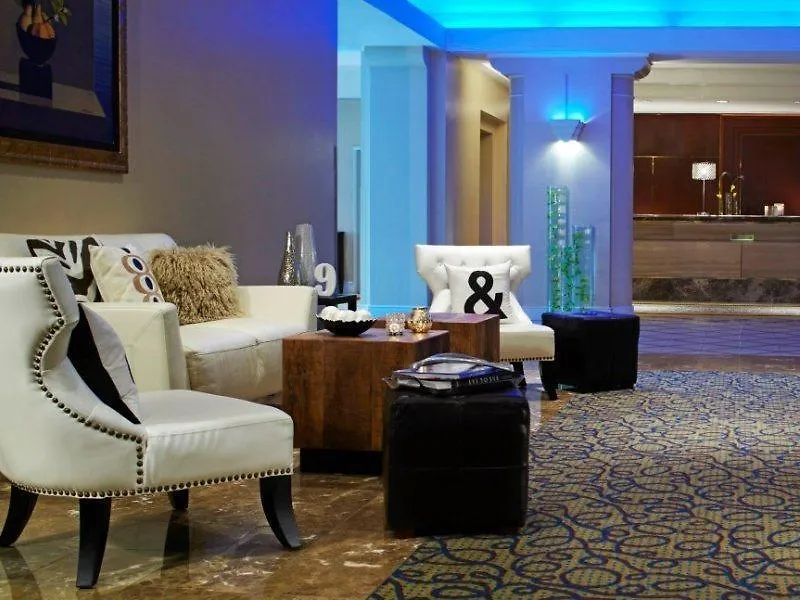 Renaissance Los Angeles Airport Hotel 4*,